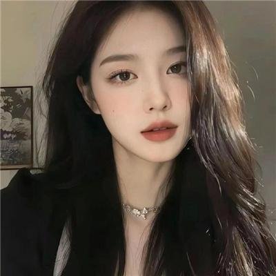 穿黑衣的女孩